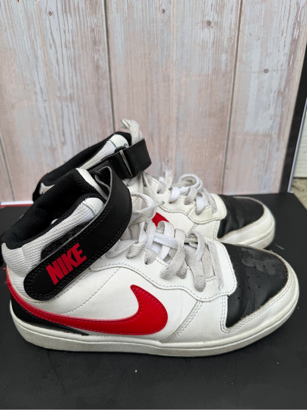 Nike Court Borough Mid Sneakers